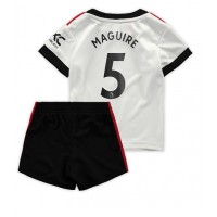 Manchester United Harry Maguire #5 Fußballbekleidung Auswärtstrikot Kinder 2022-23 Kurzarm (+ kurze hosen)